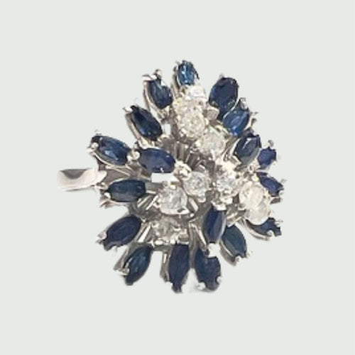 Bague 56.5 BAGUE RÉTRO DES ANNÉES 1950 EN OR 18 KT AVEC DIAMANTS ET SAPHIRS 58 Facettes Q933A(901)
