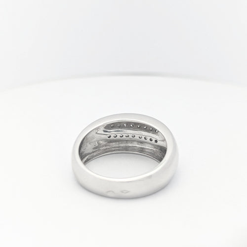 Bague Bague en or blanc et diamants 58 Facettes 20319