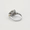 Bague 57 Bague en or blanc, diamants et saphirs 58 Facettes PER00662