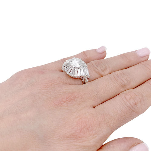 Bague 56 Bague Tourbillon diamant entourage baguette. 58 Facettes 32596