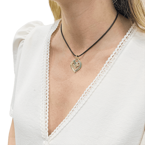 Pendentif O.J.Perrin, "Coeur Légendes", or jaune. 58 Facettes 34193