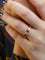 Bague 54 Bague jarretière vintage en or, diamants et rubis 58 Facettes J43