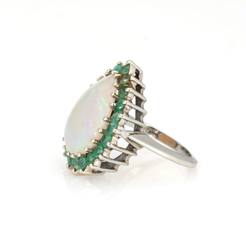 Bague Bague vintage en or blanc 14 carats avec opale et émeraude, taille poire, taille 6, bijou de domaine 58 Facettes G13608