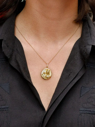 Pendentif Pendentif vintage recto verso Notre Dame du Mont-Carmel or jaune 58 Facettes J492