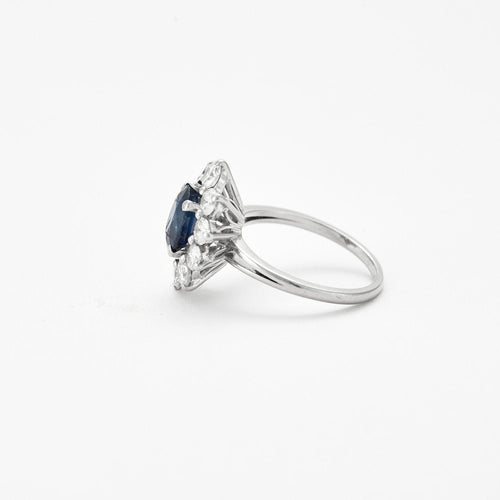 Bague 53 Bague marguerite or gris ornée d'un saphir et diamants 58 Facettes 230266