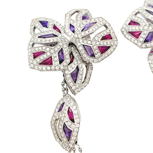 Boucles d'oreilles Boucles d'oreilles Cartier, "Caresse d'Orchidées", or blanc, rubis, améthystes et diamants. 58 Facettes 29822