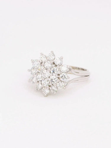 Bague Bague fleur or blanc diamants 58 Facettes J602