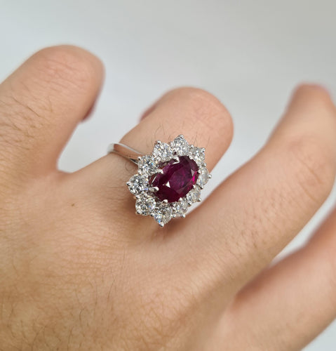 Bague 51 Bague or blanc sertie d’un rubis et diamants 58 Facettes