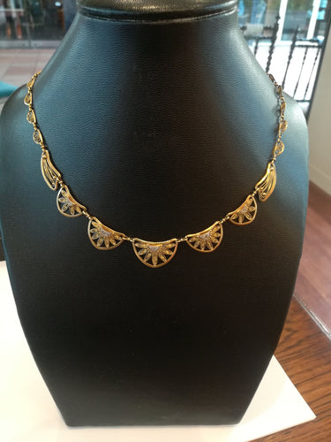 Collier Collier draperie or et diamants 58 Facettes