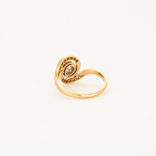Bague Bague tourbillon en or jaune et platine sertie de diamants 58 Facettes