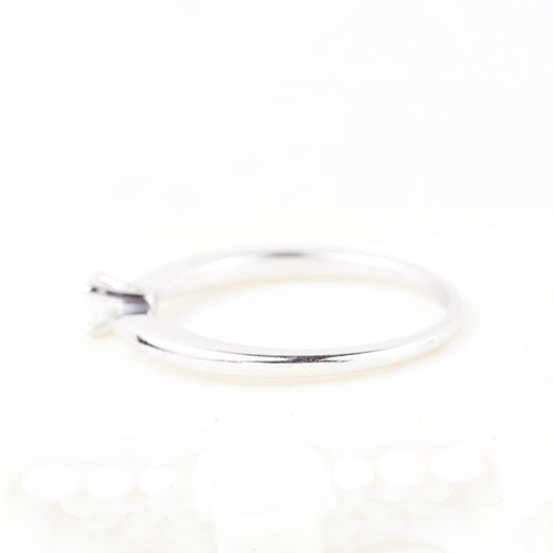 Bague 48 Suárez - Bague solitaire en or blanc 18k et diamant naturel 58 Facettes 133716A