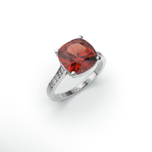 Bague avec grenat pyrope et diamants