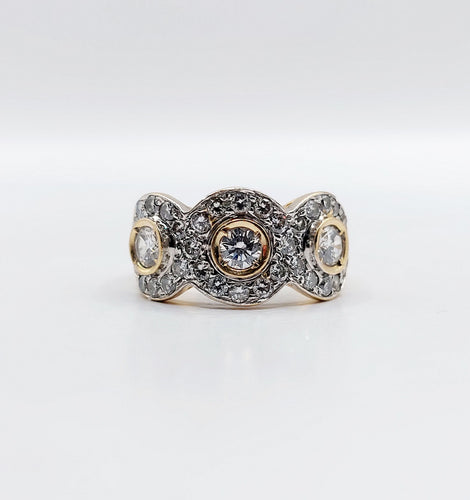 Bague 48 Bague trilobée vintage or jaune et diamants 58 Facettes A05793