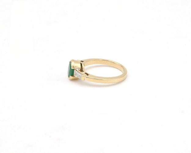 Anello in oro giallo con smeraldo e diamanti taper 58 Facettes