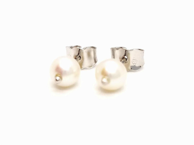 Boucles d'oreilles Boucles d'oreilles Puces Or blanc Perle 58 Facettes 812401CD