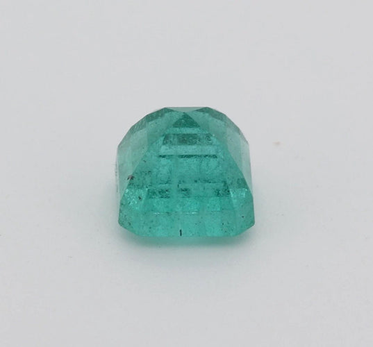Gemstone Emeraude non huilé 1.39cts certificat GFCO 58 Facettes 472