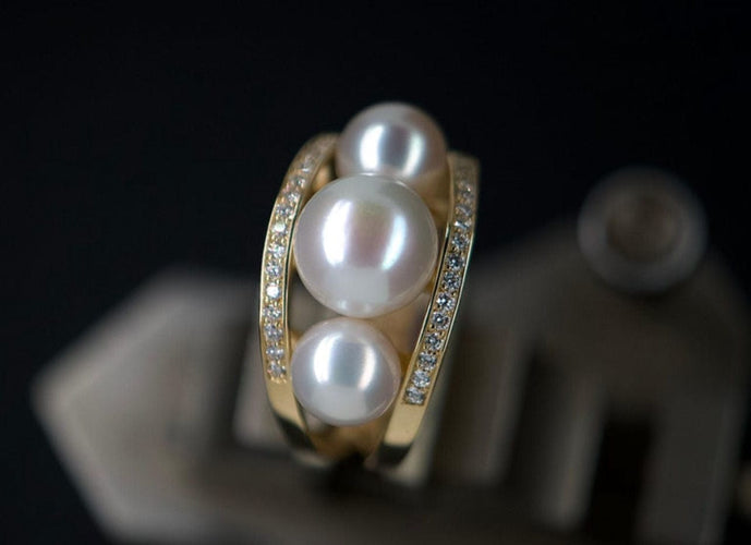 Bague 54 Bague en Or Ornée de Perles et Diamants 58 Facettes