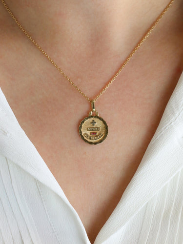 Pendentif Médaille amour Augis ronde Plus hier Moins que demain or jaune rubis 58 Facettes 1140.4