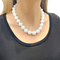 Collier Collier de perles, or blanc et diamants. 58 Facettes 34084