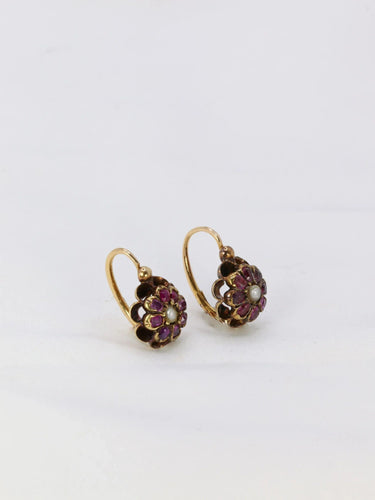 Boucles d'oreilles Dormeuses anciennes rubis et perle fine 58 Facettes 913