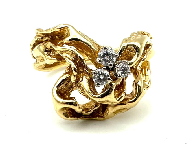 Bague 56 GILBERT ALBERT. Bague or jaune 18K et diamants 58 Facettes