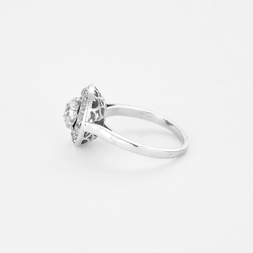 Bague 51.5 Bague ronde or blanc et diamants 58 Facettes 240784