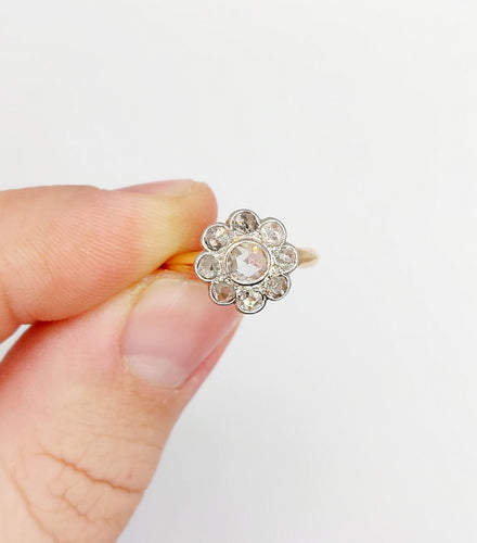 Bague 51 Bague marguerite antique en or 18k et platine, diamants taille rose 58 Facettes A06414