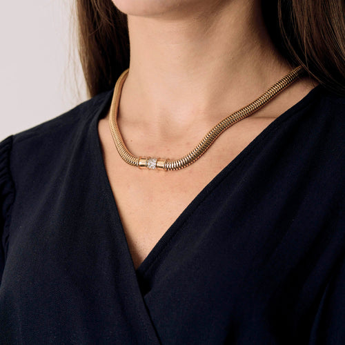 Collier Collier à maille tubogaz en or jaune et diamants 58 Facettes NAR0567