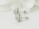 Puces d'oreilles en or blanc et diamants 58 Facettes 33522