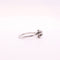Solitaire ancien or blanc diamant chaton soleil