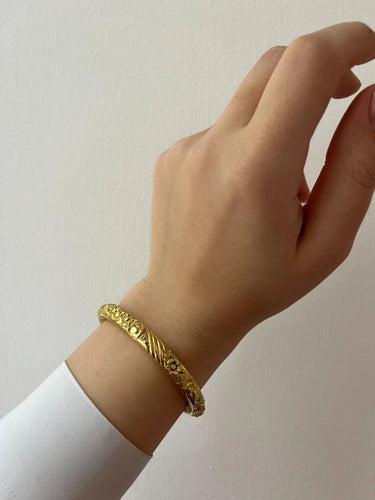 Bracelet Bracelet vintage en or fabriqué à partir d'un tube creux, début des années 1900 58 Facettes