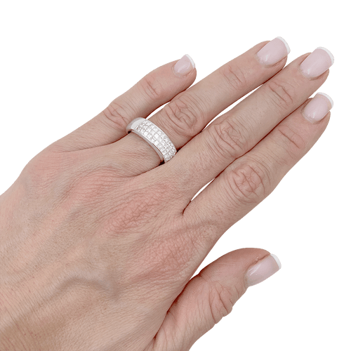 Bague 53 Bague pavage or blanc, diamants princesse. 58 Facettes 33993