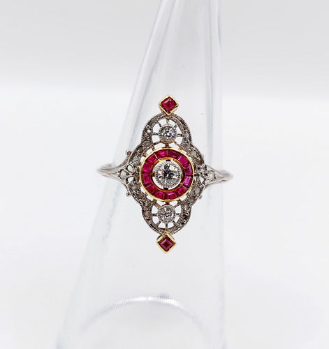 Bague 51 Bague marquise Art déco en platine, diamants taille ancienne et rubis synthétiques 58 Facettes A06548