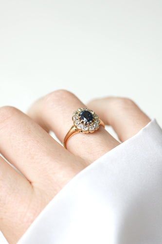 Bague 52.5 Bague Marguerite ancienne or jaune, saphir et diamants 58 Facettes