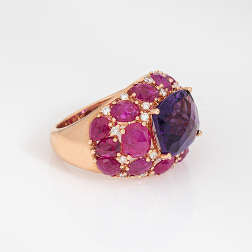 Bague Bague ancienne en or rose 18 carats sertie d'améthyste, de rubis et de diamants, ornée de pierres précieuses. 58 Facettes G13938