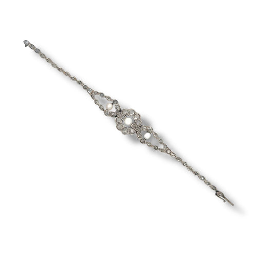 Bracelet Bracelet ancien en or et platine avec diamants et perles 58 Facettes