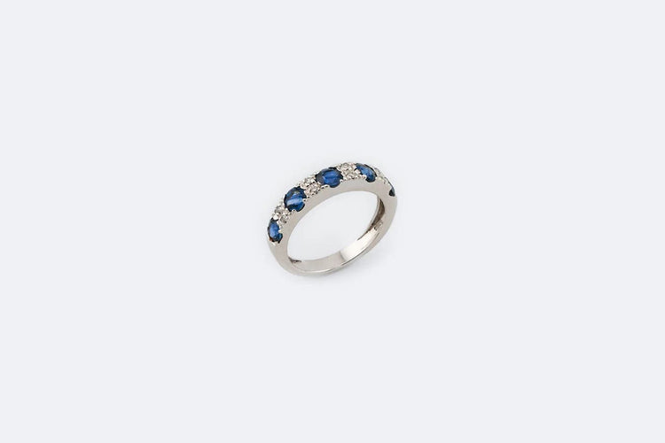 Bague 15 / Oro Bianco Anello in oro bianco con zaffiri e diamanti 58 Facettes ANL627