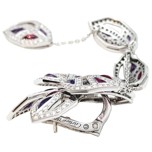 Boucles d'oreilles Boucles d'oreilles Cartier, "Caresse d'Orchidées", or blanc, rubis, améthystes et diamants. 58 Facettes 29822