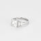 Bague 54 Bague solitaire en or blanc sertie d'un diamant taille princesse de 3,02 carats 58 Facettes