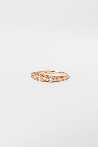 Bague 53 Bague Jarretière en or jaune et diamants 58 Facettes