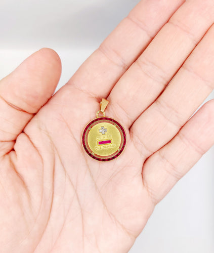 Pendentif Pendentif médaille d'amour 23mm or 18k diamant et rubis calibrés : "+ qu'hier - que demain" maison AUGIS 58 Facettes A06031