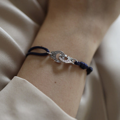 Bracelet Bracelet Dinh Van Menottes R10 – Or gris 18k et diamants – Réf. 341122 – Vers 2010 58 Facettes FB10798