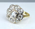 Bague Importante bague marguerite en or 18 carats et diamants 58 Facettes AB338