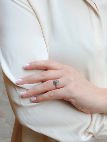 Bague Bague marguerite ancienne, diamants taille rose 58 Facettes J306