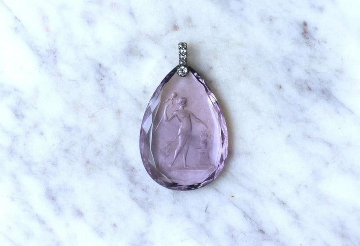 Pendentif Pendentif Ancien Goutte Intaille Améthyste et Diamants 58 Facettes