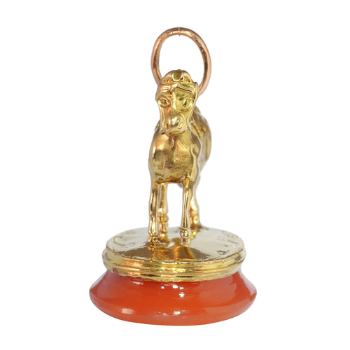 Pendentif sceau pendentif cheval en or vintage 58 Facettes 24106-0277