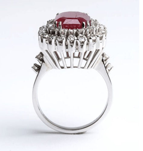 Bague Bague avec rubis non chauffé et diamants. 58 Facettes