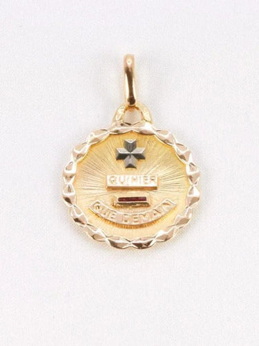 Pendentif AUGIS - Médaille amour ronde Plus qu'hier moins que demain or jaune rubis motif ovale 58 Facettes J519