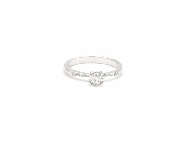 Bague Anello solitario in oro bianco con pave sul gambo 58 Facettes