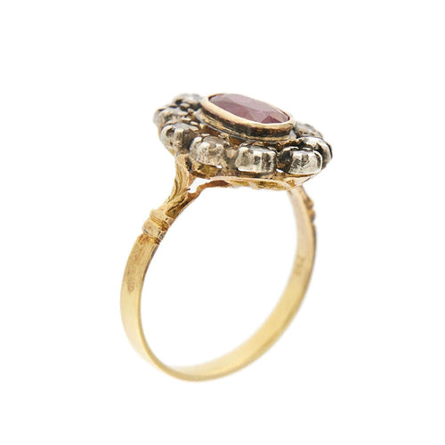 Bague Bague or jaune, rubis et diamants 58 Facettes 33019
